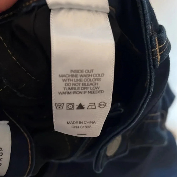 KENNETH COLE Dark Wash Stretch Crop Denim Jeans, Size 6 - Picture 9 of 10